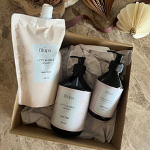 Indlæs billede til gallerivisning Bringing Joy and Christmas Magic - BODY
